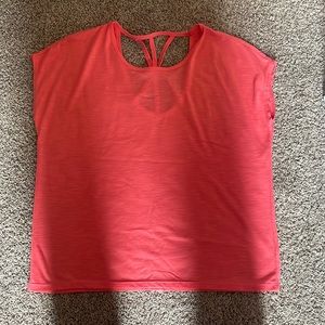 Coral athletic T-shirt